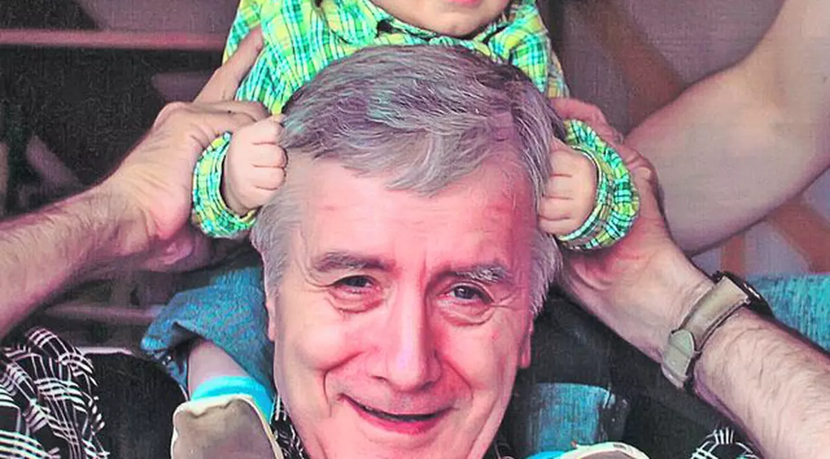 Cornel Constantiniu a mers până în Germania, pentru a-l cunoaşte pe Paul Cristian: «Credeam că mor fără să-mi văd nepoţelul»