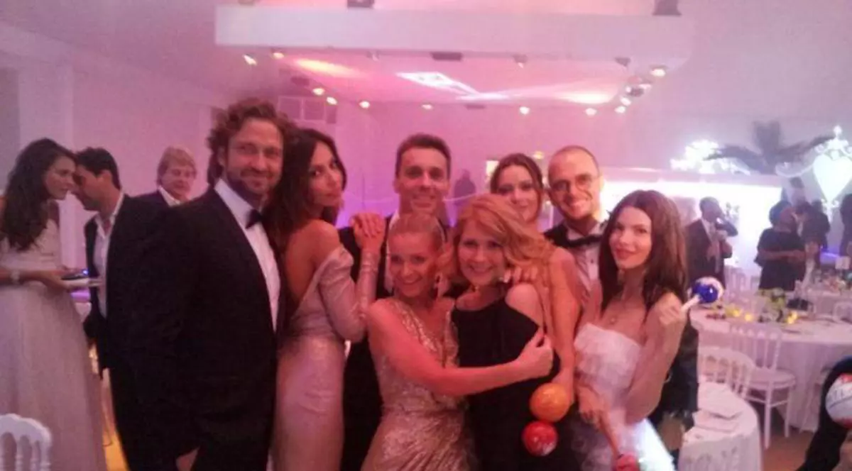 Oreste despre prezenţa la Cannes: "Armani ne-a mărturisit că cele mai frumoase femei din seara asta stau la noi la masă" FOTO