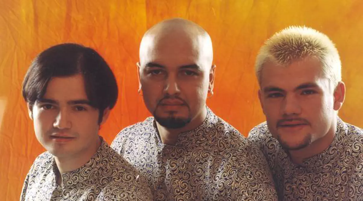 Fete, bere, soare, mare...Dă muzica mai tare, mai ţii minte mega hit-urile verilor trecute? Le ai pe toate AICI! | VIDEO