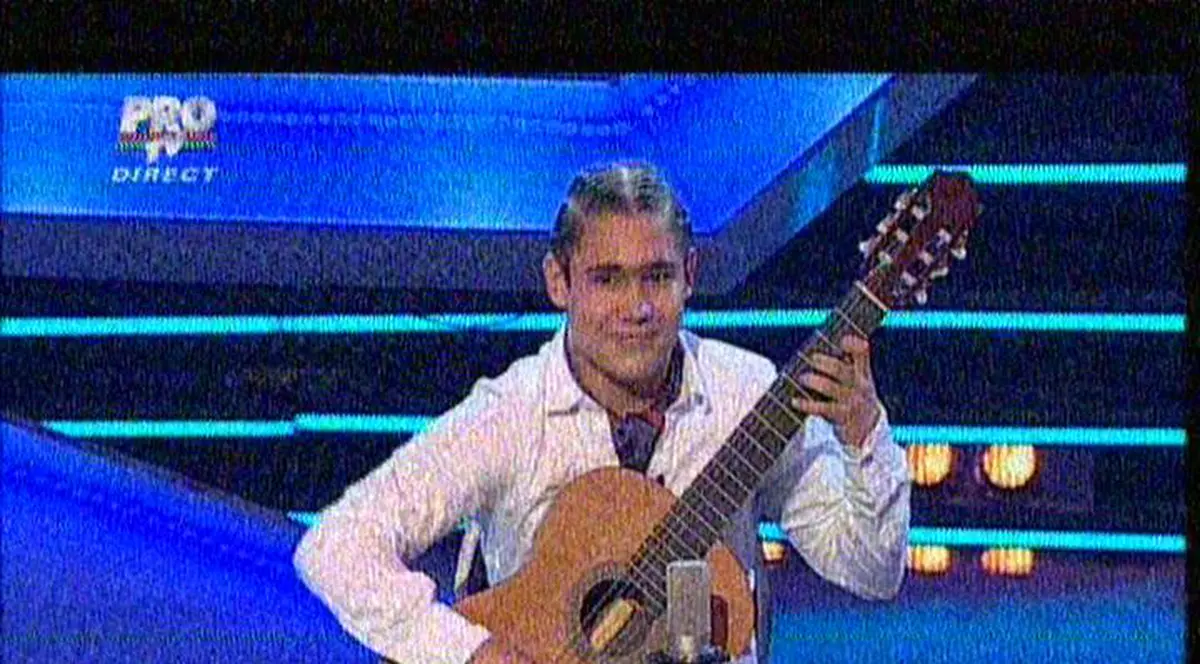 ”Dacă erai pe National Arena, te aplaudau și românii și spaniolii”! Vezi de cine a rămas Andi Moisescu impresionat la ”Românii au talent”! FOTO