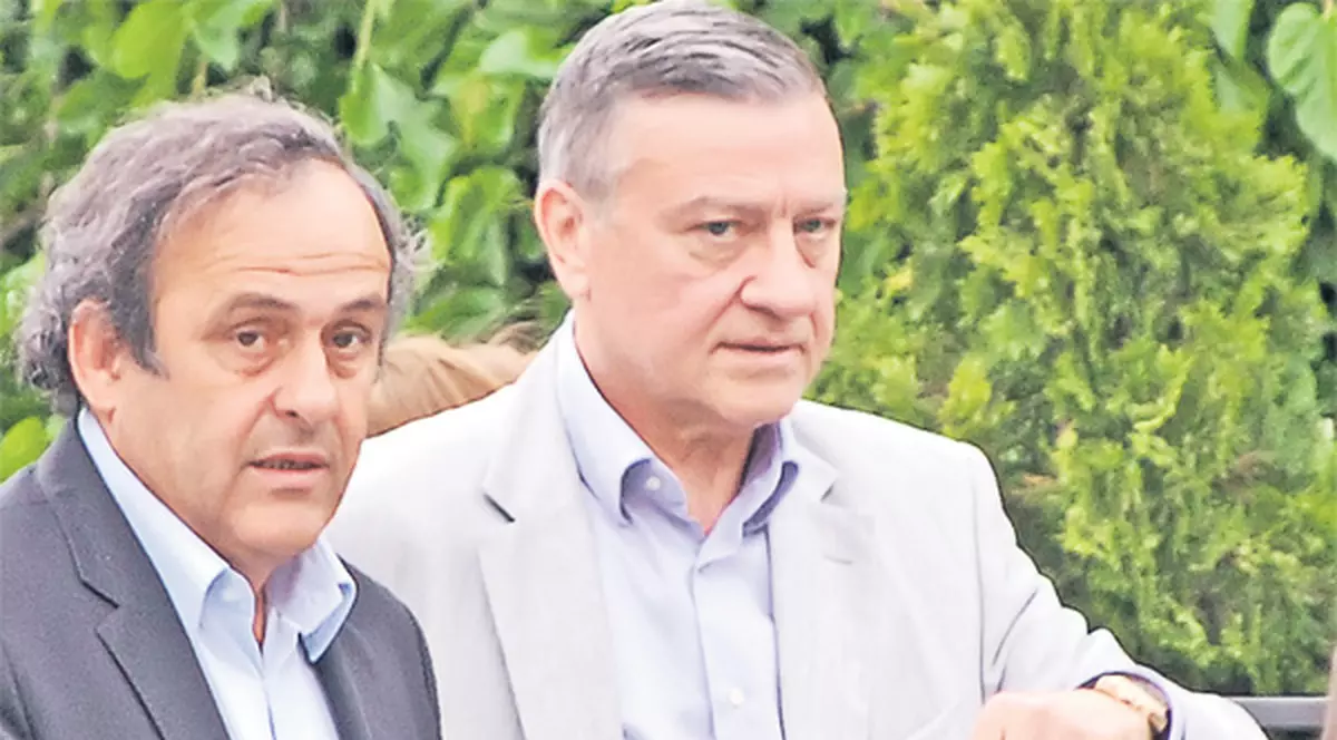 Invitații lui Mircea Sandu au ținut-o din chef în chef | EXCLUSIV