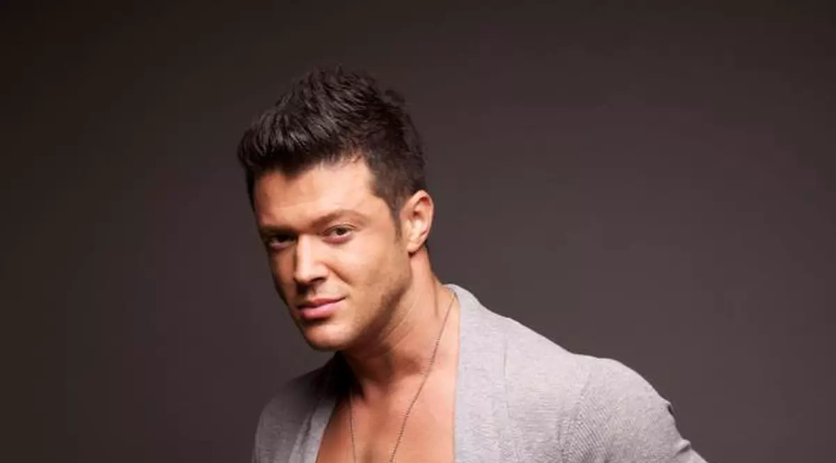 Victor Slav, deloc pretenţios: "Nu îmi achiziţionez doar haine de firmă"