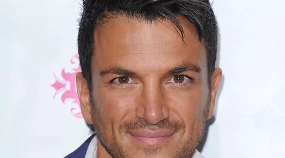 Peter Andre: "Sunt singur şi profit din plin de asta"