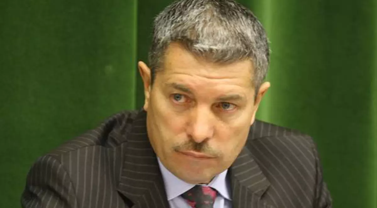 Arestat anul trecut pentru luare de mită, Vasile Avram revine la şefia CCA! 