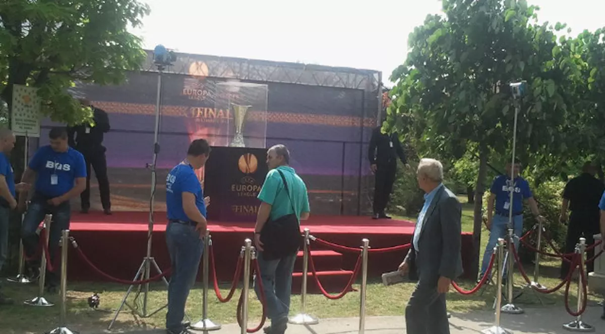 Cupa UEFA a ajuns în Parcul Unirii. Vezi ce alte evenimente au loc weekendul acesta în parcurile Capitalei