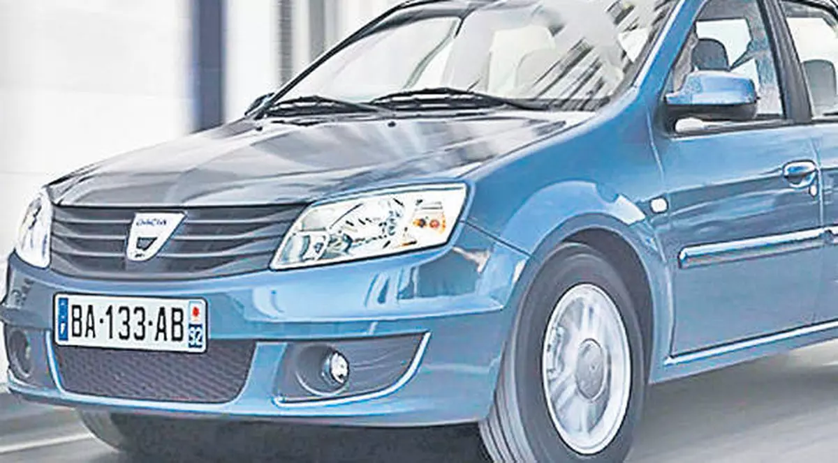 Iată cum se lucrează în uzina Dacia din Maroc