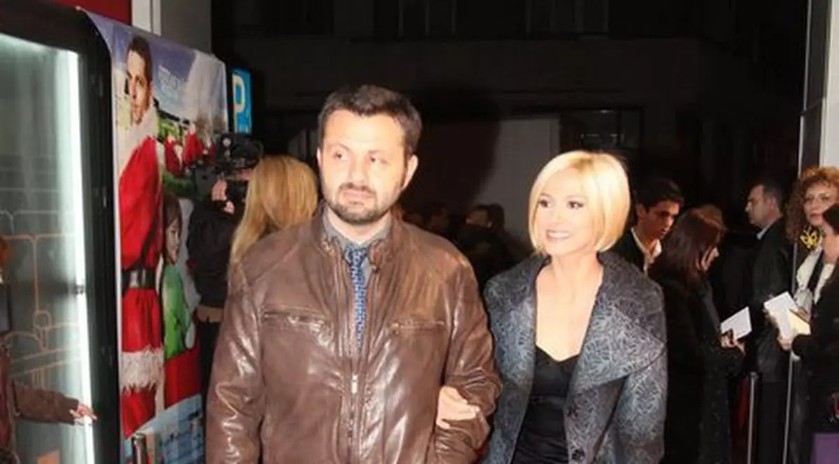 Dana Rogoz și logodnicul ei sărbătoresc 8 ani de relație la Valencia