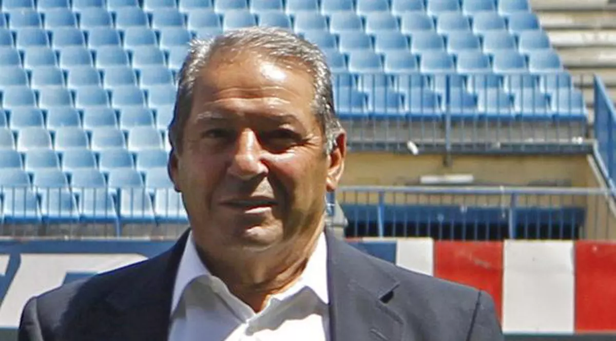 EXCLUSIV | Enrique Collar, fost mare jucător al lui Atletico, a fost transportat la spital de pe Naţional Arena