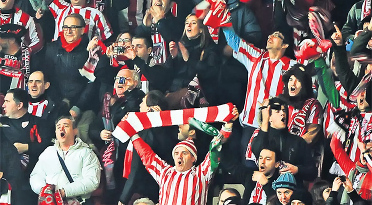 Finala Europa League i-a îmbogăţit pe bişniţari