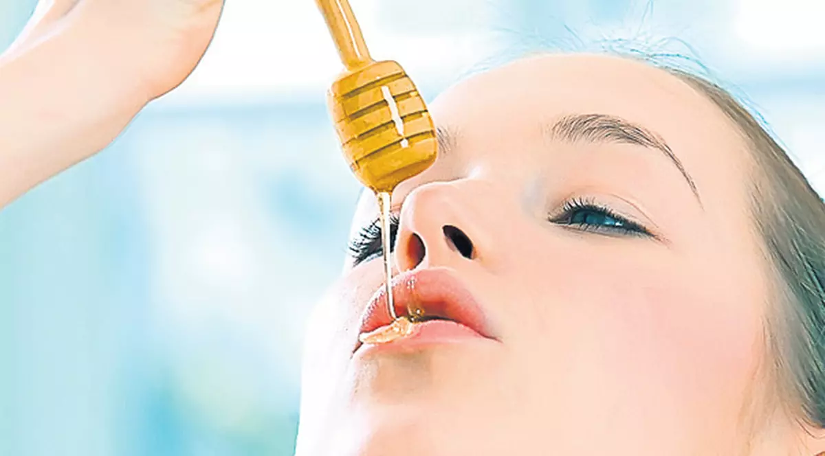 Află cum poţi să îţi măreşti buzele în mod natural