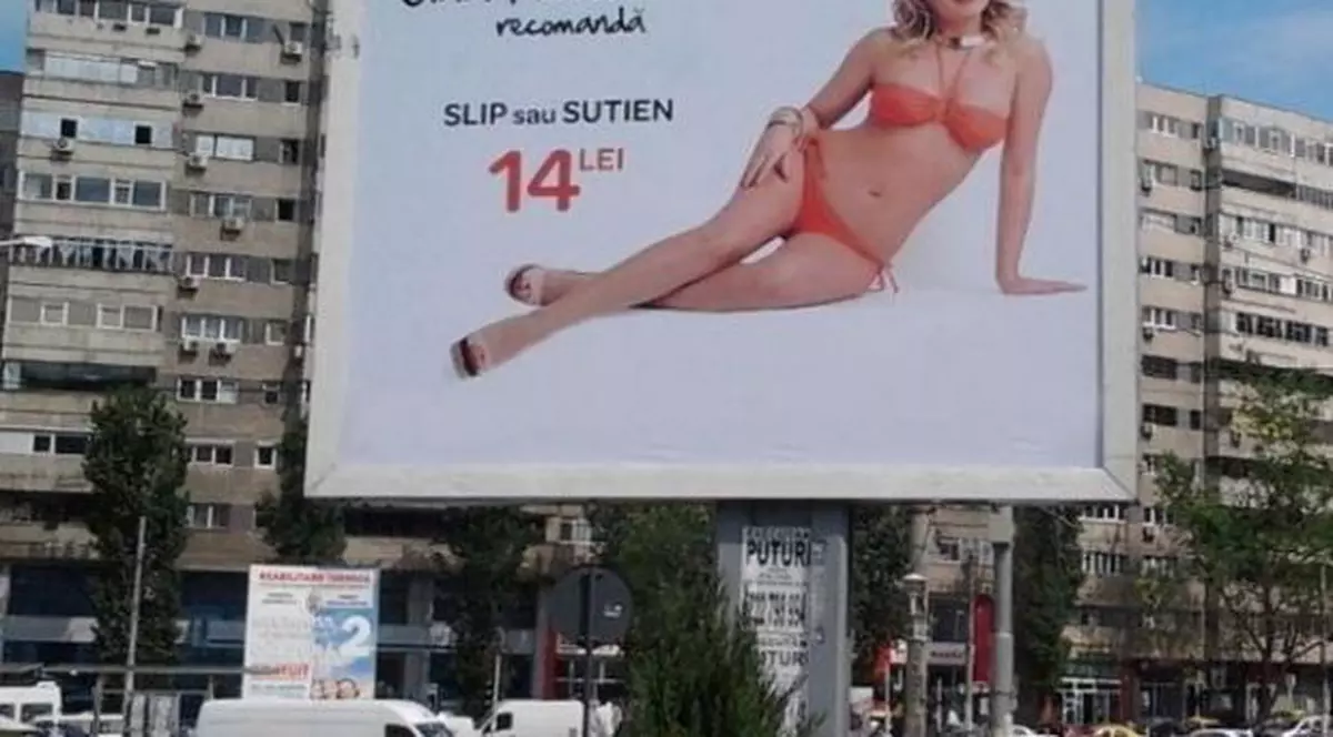 Sucevenii ţin la MORALITATE! Au dat-o jos de pe panourile publicitare pe Gina Pistol, pentru că era prea dezbrăcată!