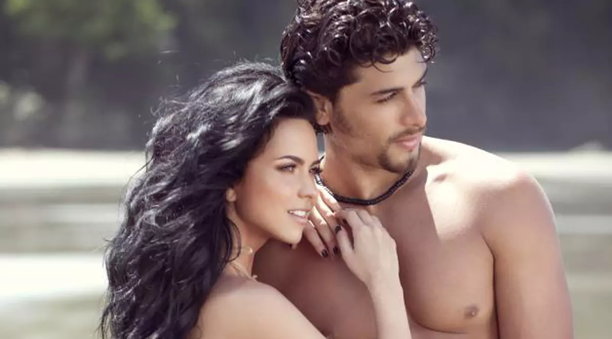 INNA, în braţele fostului iubit al MADONNEI! Uite ce FIERBINTE se ating cei doi | VIDEO