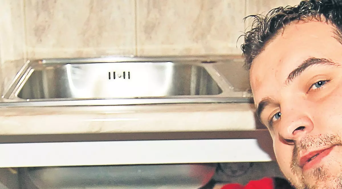 Elimină pierderile de apă de la bloc!