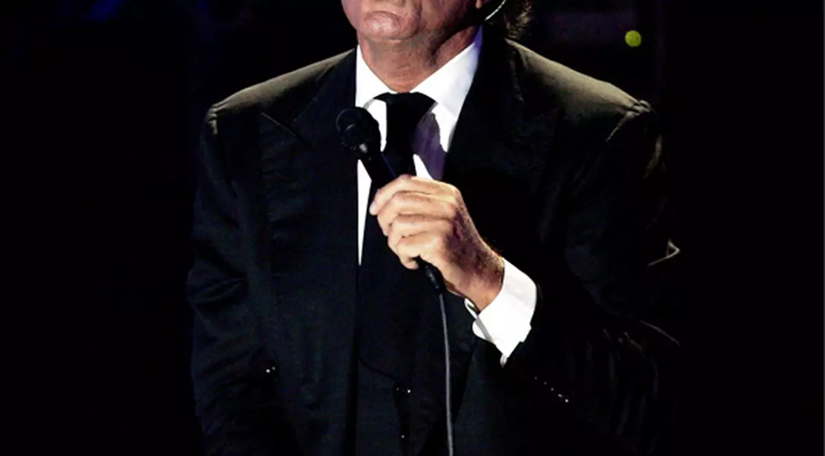 Prinde ultima reducere la bilete la JULIO ILGESIAS şi OST FST!