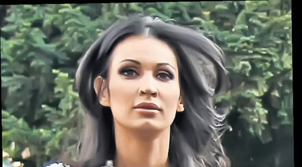 Nicoleta Luciu, alături de Bute: "Poţi să depăşeşti momentul!"