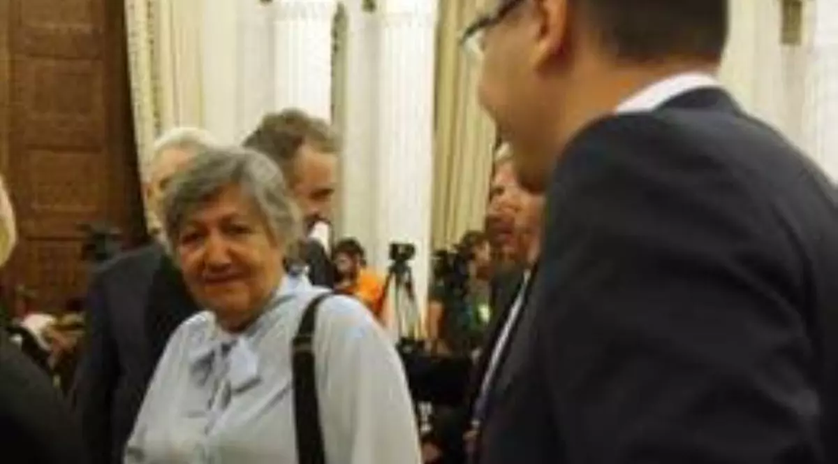 Mama lui Ponta, sfaturi pentru fiul ei la Cotroceni. "Stai bine pe..."