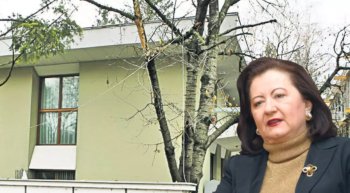 Judecătorii au decis ca Mioara Roman, fosta nevastă a lui Petre Roman să fie evacuată din casa statului şi obligată la plata a 370.000 de euro