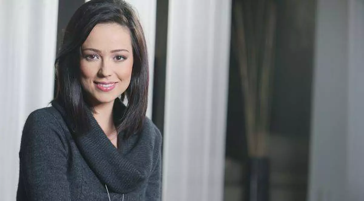 Olivia Steer: "Pentru mine, hainele sunt coji cosubstanțiale unor stări speciale". Vezi cum se îmbracă atunci când se simte feminină și misterioasă!