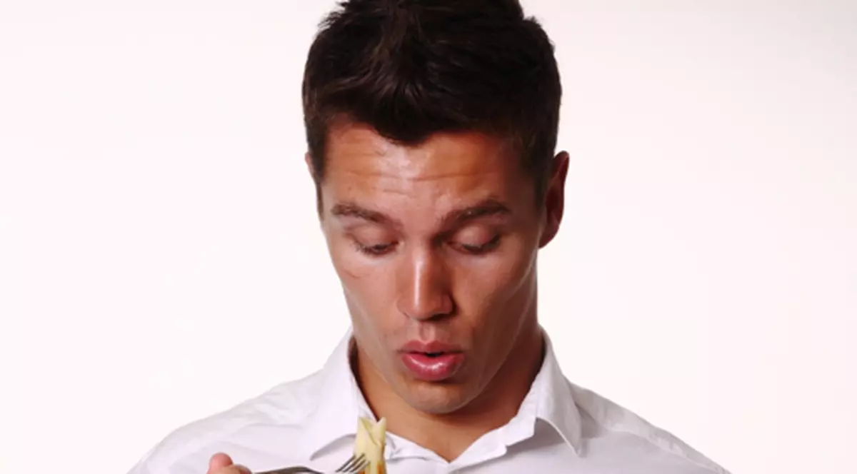 Iată cum îndepărtezi cele mai frecvente pete