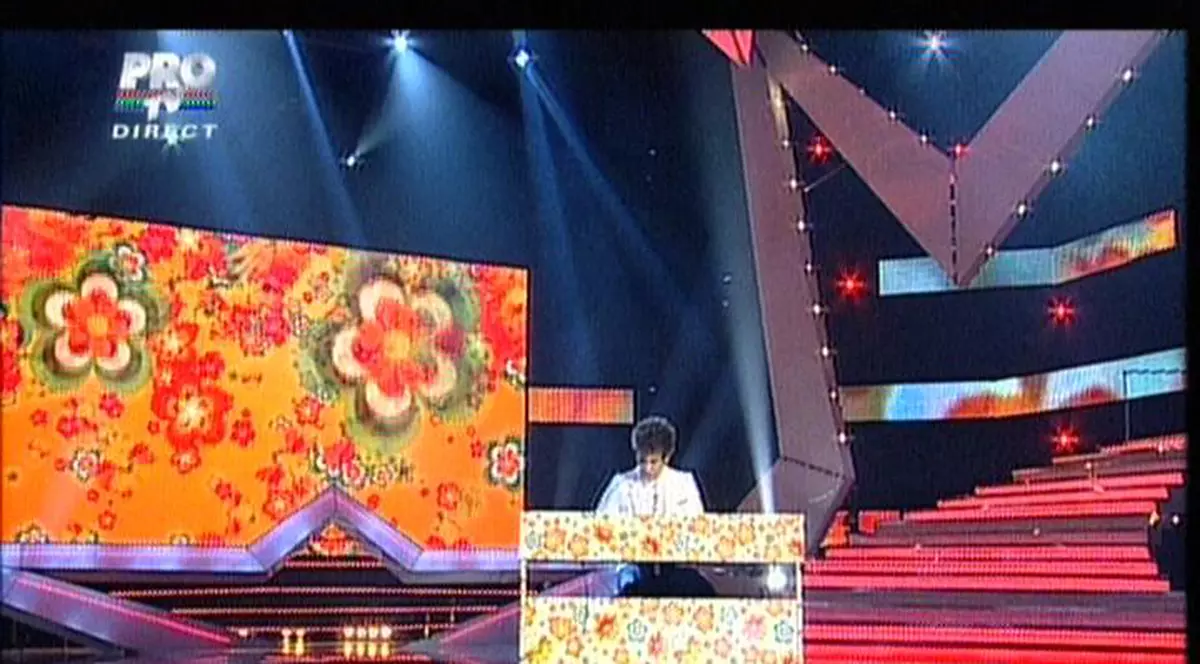 Cosmin  Mihalache, "Mozart" de la ”Românii au talent” a impresionat-o pe Andra: "Alți tineri merg prin cluburi în timp ce tu stai și muncești"