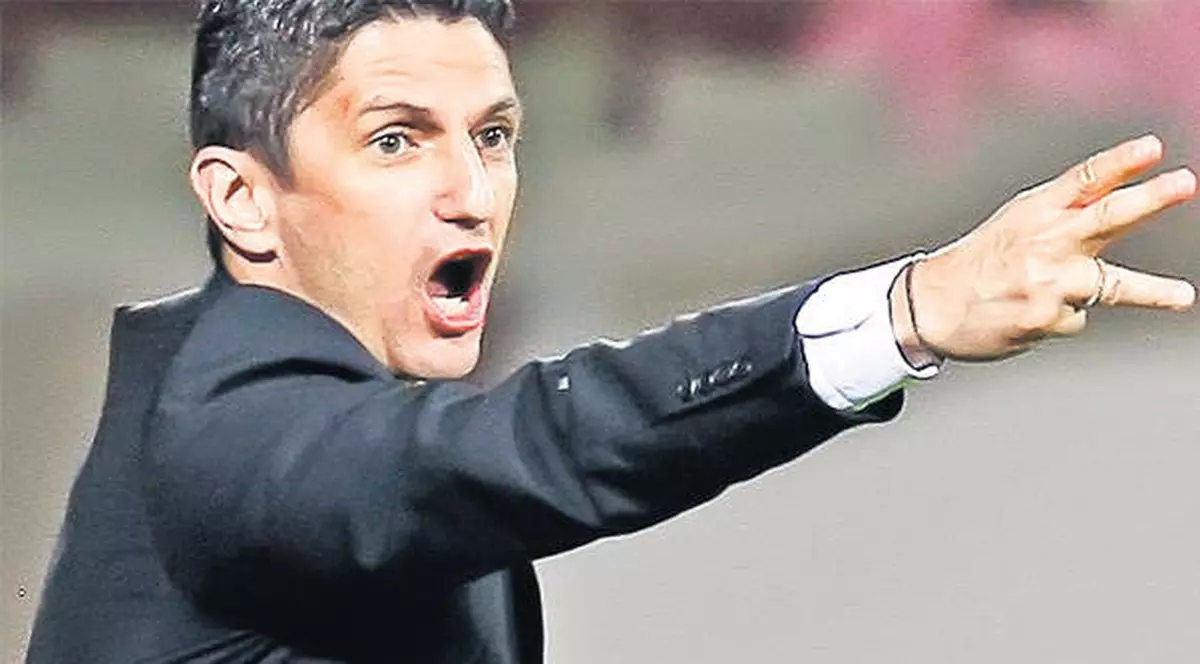 George Copos poate lua bani de la Răzvan Lucescu