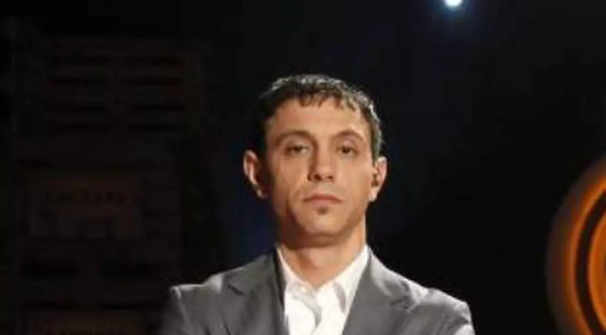 Fanteziile SCANDALOASE ale bogaţilor Planetei. Secretul lui Bontea, "OMUL RĂU" de la MasterChef: e INCREDIBIL ce l-a pus un milionar să-i facă 