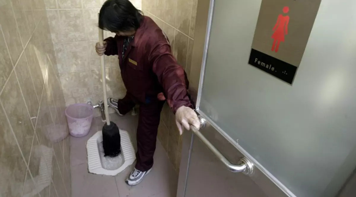 Cea mai ciudată lege din Beijing, despre toalete