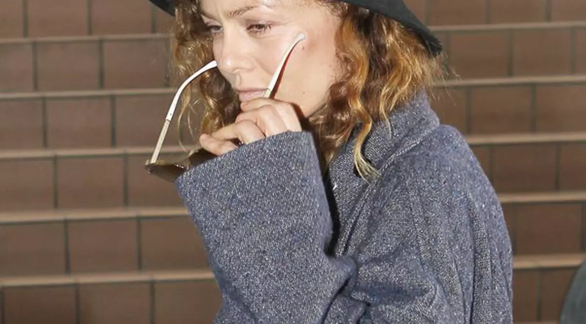 Vanessa Paradis, nemachiată și obosită. Așa merge să-și vadă iubitul secret? | FOTO