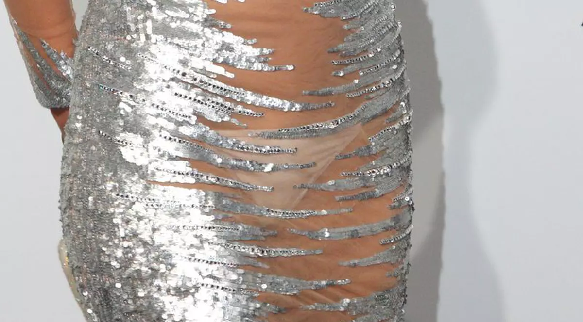 Dive în chiloţi pe covorul roşu, noua fiţă la Hollywood. Trebuie să vezi cine a mai comis-o! FOTO