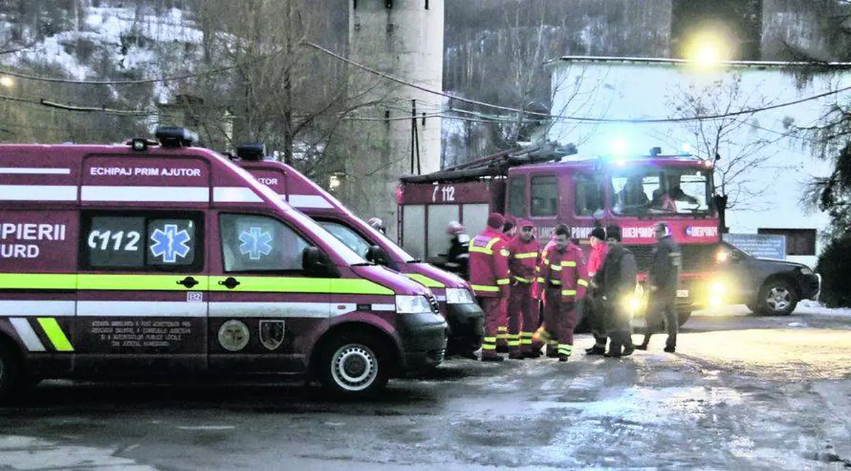 EXPLOZIE la Mina Petrila! Doi mineri au fost răniţi!