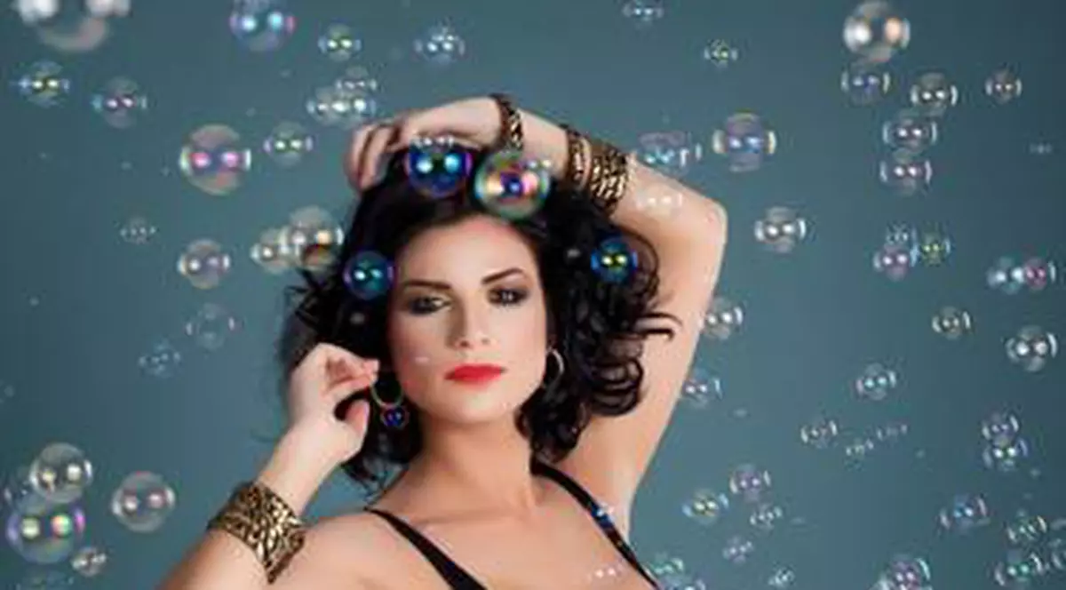 Ellie White, implicată într-un scandal fără știrea ei