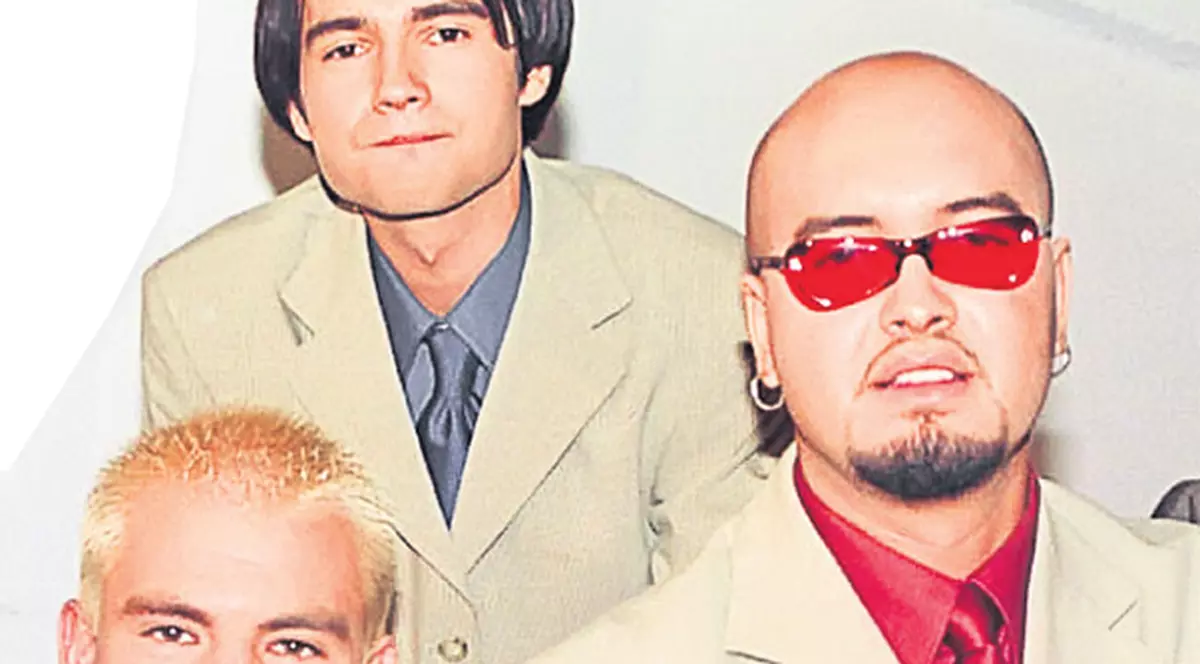 Ce zici, s-au schimbat? Mai ţii minte cum arătau la debut patru dintre cele mai îndrăgite trupe româneşti?