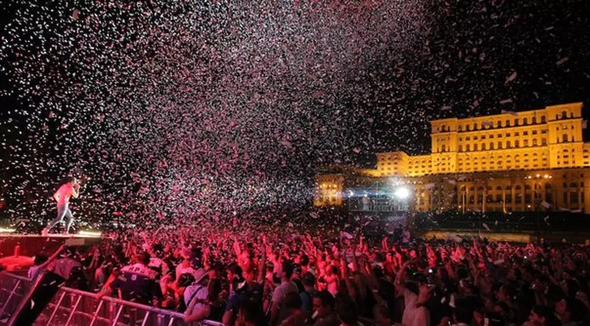 Peste 80.000 de români au fost la URSUS Evolution, în Bucureşti