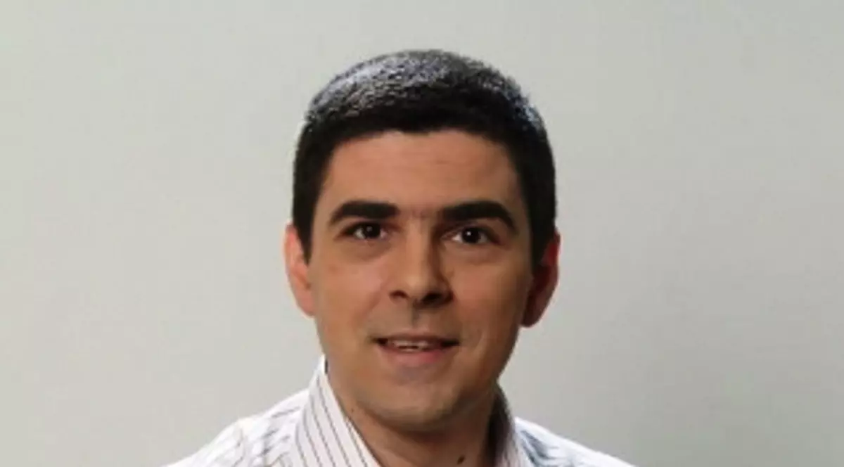 Vlad Enăchescu se apără, după ce a fost acuzat că ar fi obţinut meciurile la Euro 2012, datorită relaţiilor personale