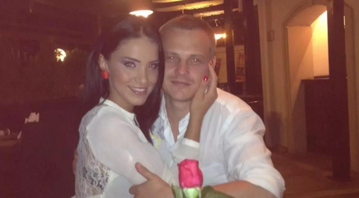 Adelina, ce romantic e iubitul tău! Uite cum s-au afişat cei doi | FOTO