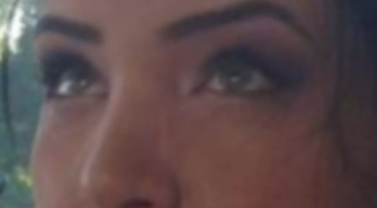 ADELINA PESTRIŢU, aşa cum nu ai mai văzut-o NICIODATĂ ! Doar în PAT arată aşa, de obicei | FOTO