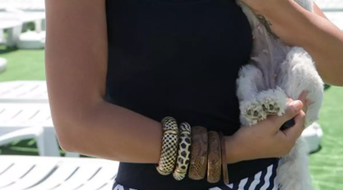 VEDETE şi multe FETE FRUMOASE la deschiderea Water Park