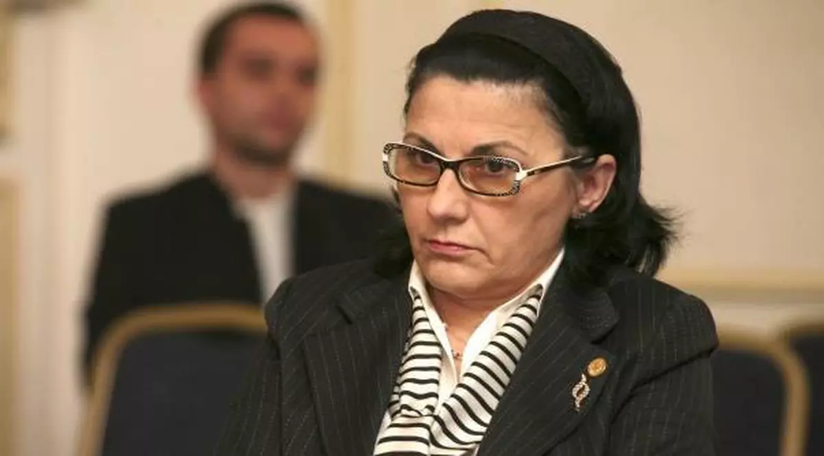 Ecaterina Andronescu și Puiu Hașotti, propuși la Ministerul Educației și cel al Culturii