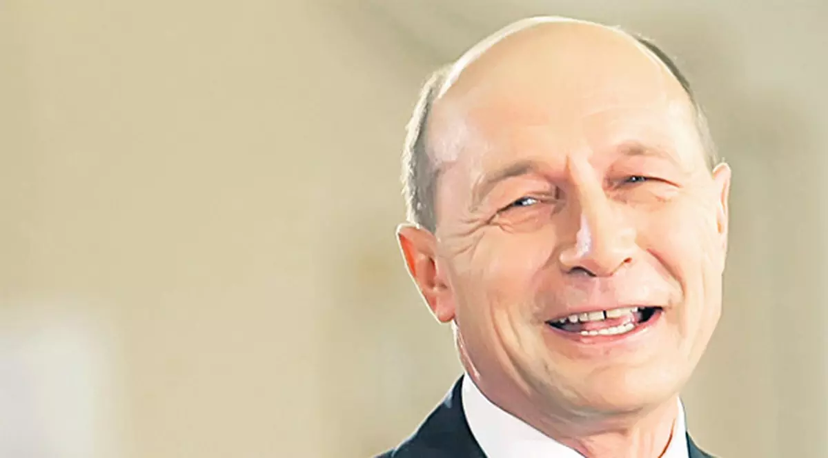 Băse, mai bogat cu 13.500 €