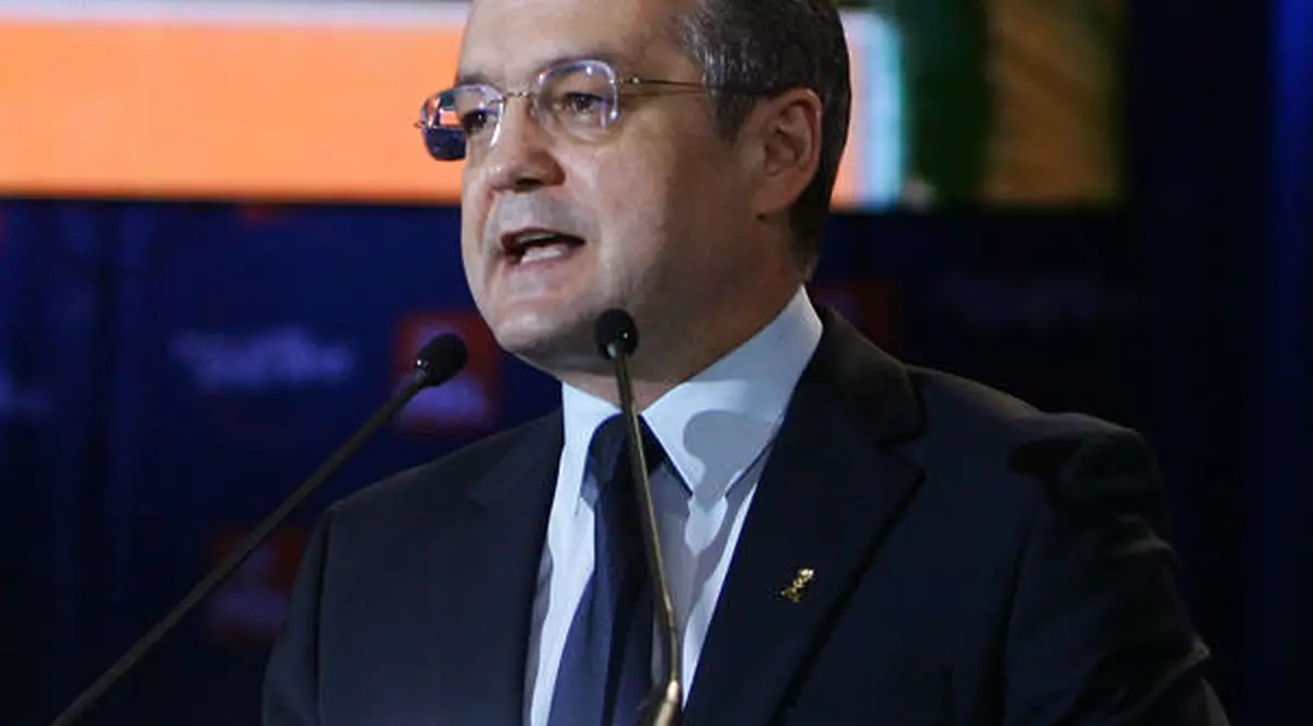 Emil Boc, după anunțarea demisiei: ”Îmi asum măsurile care au salvat România din colapsul economic. Ne-au costat alegerile”