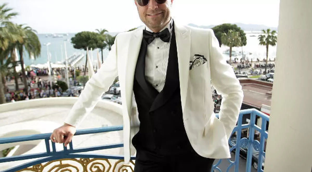 Ce de fițe! Botezatu vrea să-și cumpere o geantă din piele de crocodil cu aur și diamante! Vezi cât va scoate din buzunar pentru acest moft