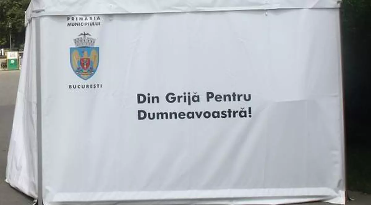 Primele corturi anticaniculă, montate de marţi în Capitală