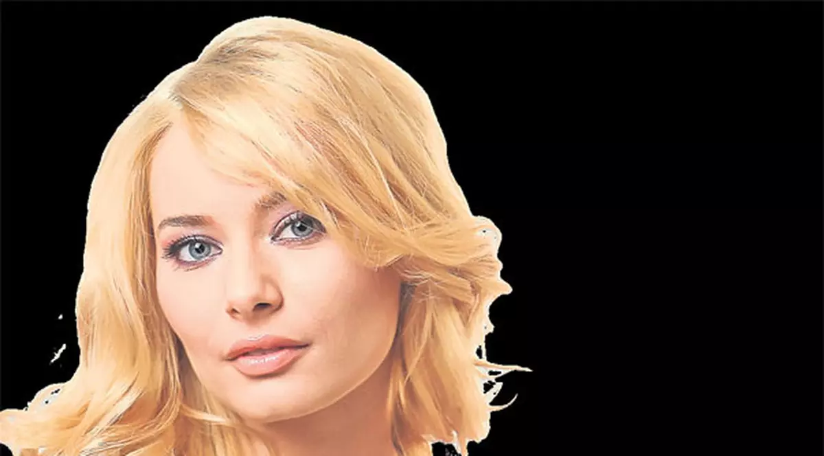 Laura Cosoi s-a mutat la casa ei!