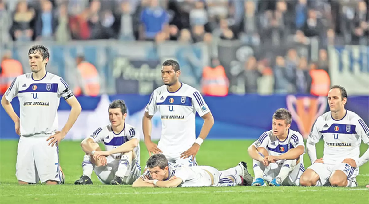 Craiova se ridică din genunchi