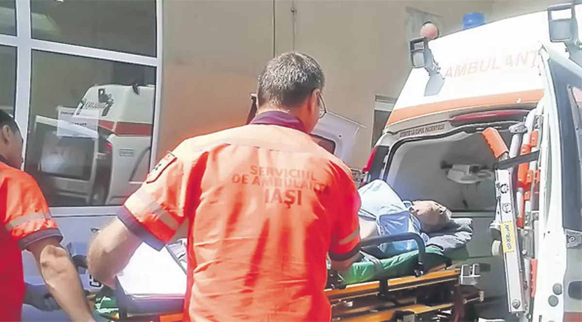 Un tânăr s-a spânzurat cu șnurul de la glugă în Clinica de psihiatrie din Timișoara pentru că s-a săturat să audă voci