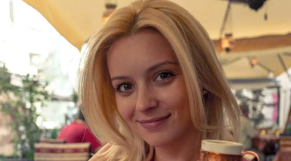 Diana Dumitrescu a renunţat la fumat: "Viaţa are alt gust fără ţigări"