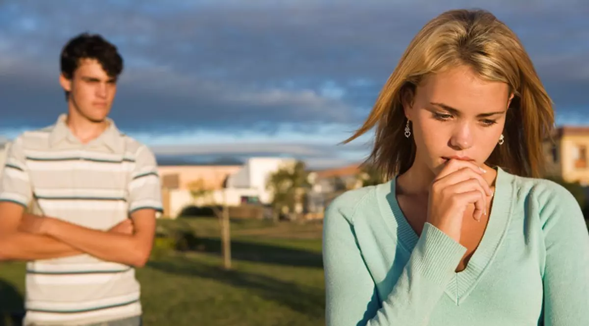 Cuvinte care te distrug. Ce trebuie să eviţi să spui cu voce tare