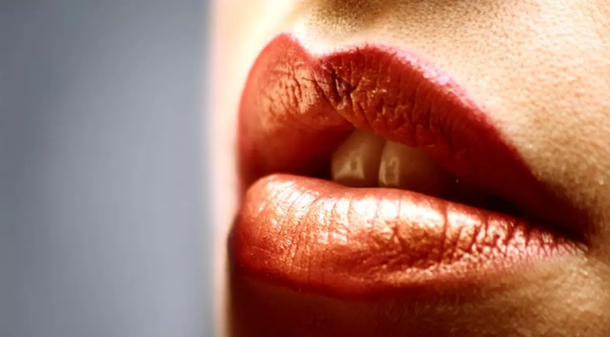 CANIBAL DIN GELOZIE ! Ce i-a făcut un profesor soţiei pe care o credea infidelă