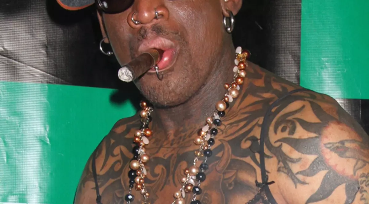 După ce şi-a bătut fosta soţie, Dennis Rodman are acum ordin de restricţie