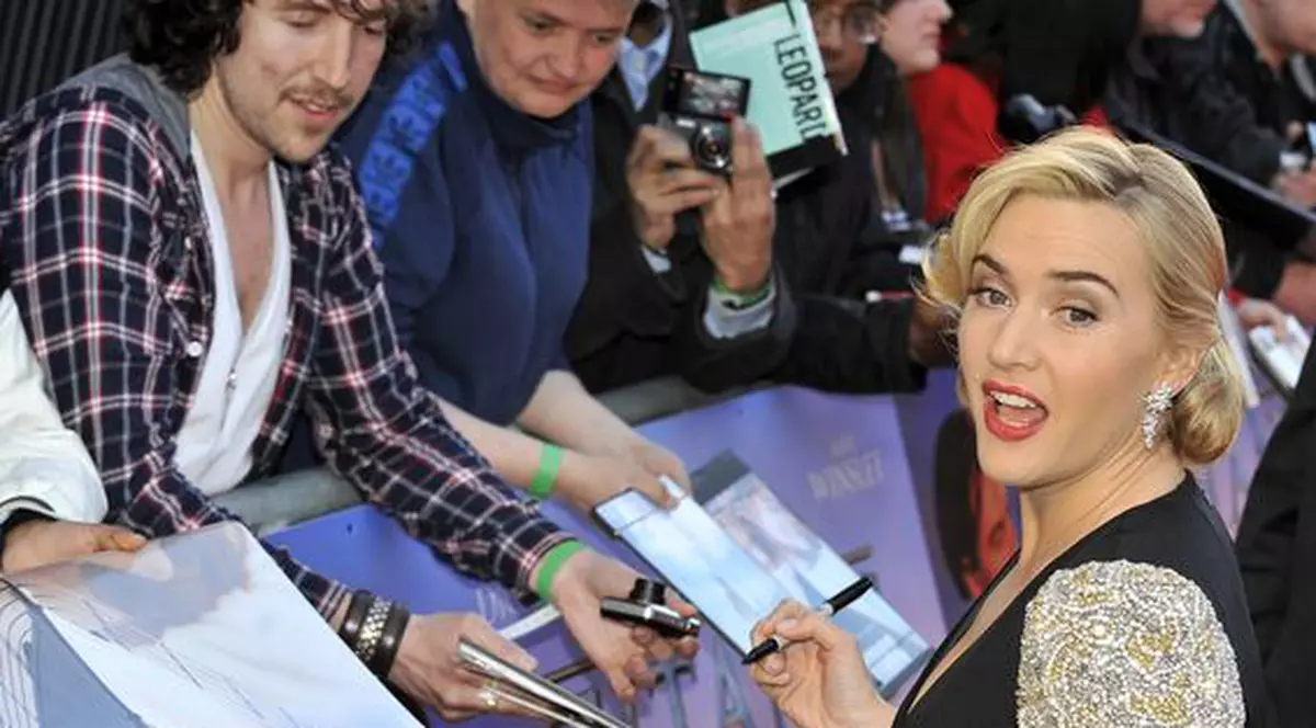 Kate Winslet, acuzată că îşi tratează fanii cu dispreţ